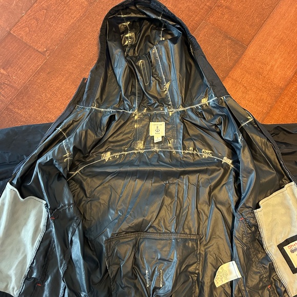 Lands end packable rain jacket size 7 - Picture 5 of 5